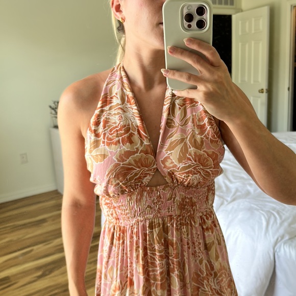 Tropical Print Maxi dress - Picture 2 of 3